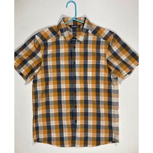 Arc’teryx size medium short sleeved shirt.